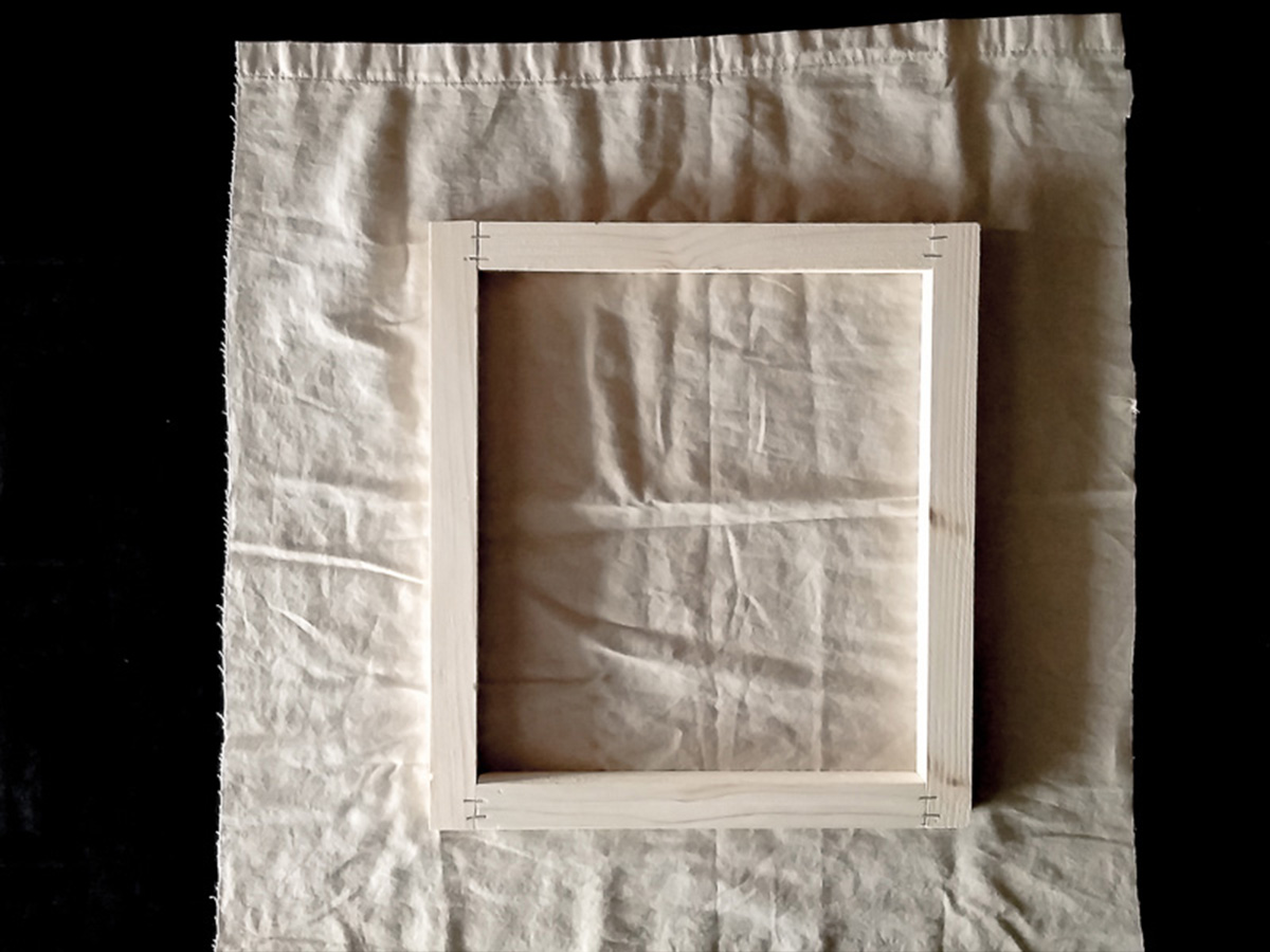 DIY toile brodée fixation tissu partie 1